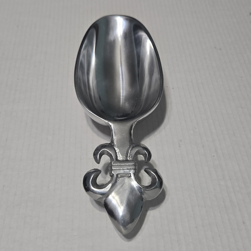 Fleaur-de-lis Silver Metal Ice Scoop